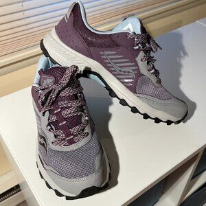 Sneakers - Saucony Women's, Excursion TR15 Trail Running Shoe, size 11